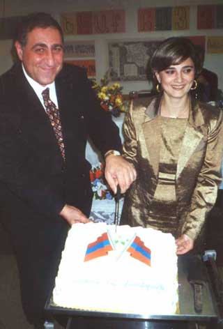 His Excellency and Mrs. Arman Kirakossian cutting the cake in celebration of the 9th anniversary of Armenia's independence.